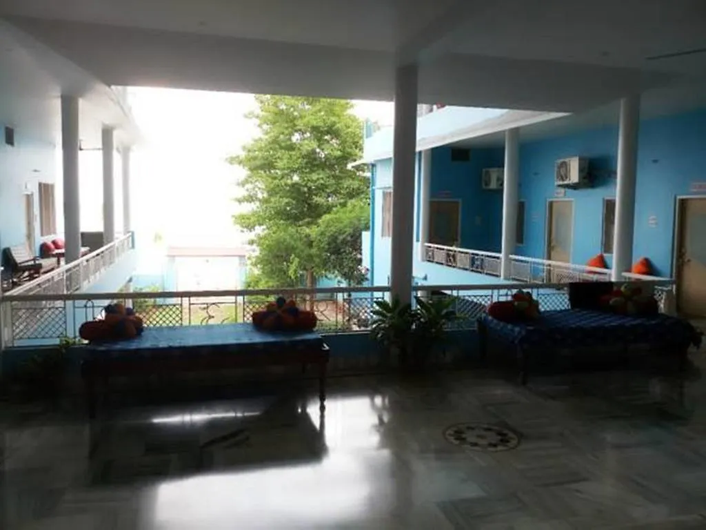 ** Guest house Sri Yoga Mandir Hotel Varanasi India